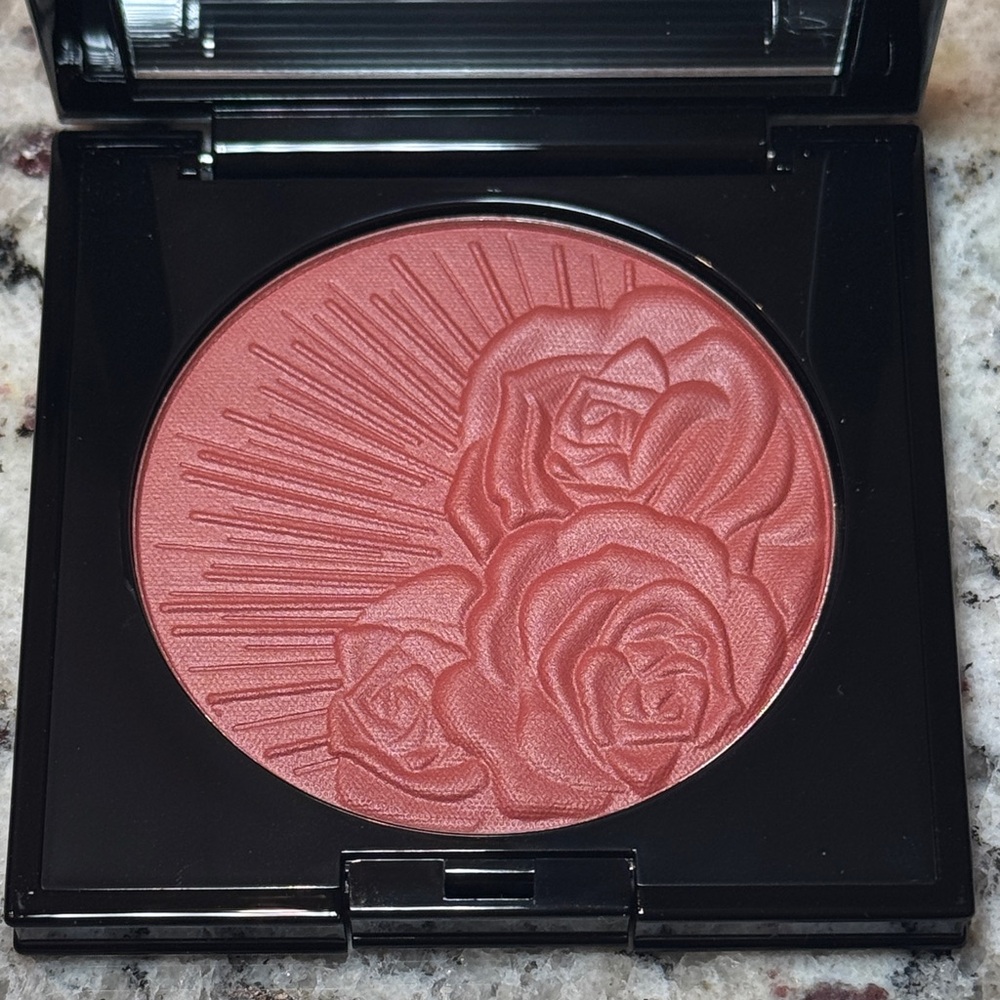 Pat McGrath Divine Blush - Paradise Venus - Picture 8 of 9